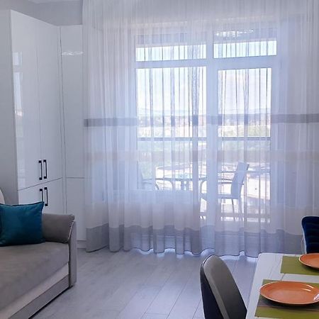 צ'יסינאו Oasis Premium Class 1Bd Apartment With Living Room מראה חיצוני תמונה